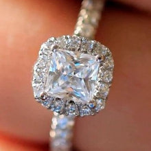 Load image into Gallery viewer, Moissanite Princess Cut Halo Ring Set in 14k Gold