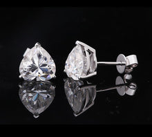 Load image into Gallery viewer, Moissanite 2.00ctw Heart Cut Earrings in White Gold
